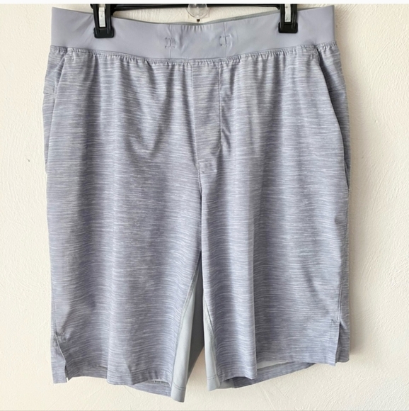 Lululemom Mens Gray Athletic Shorts, Sz Large - Picture 2 of 9